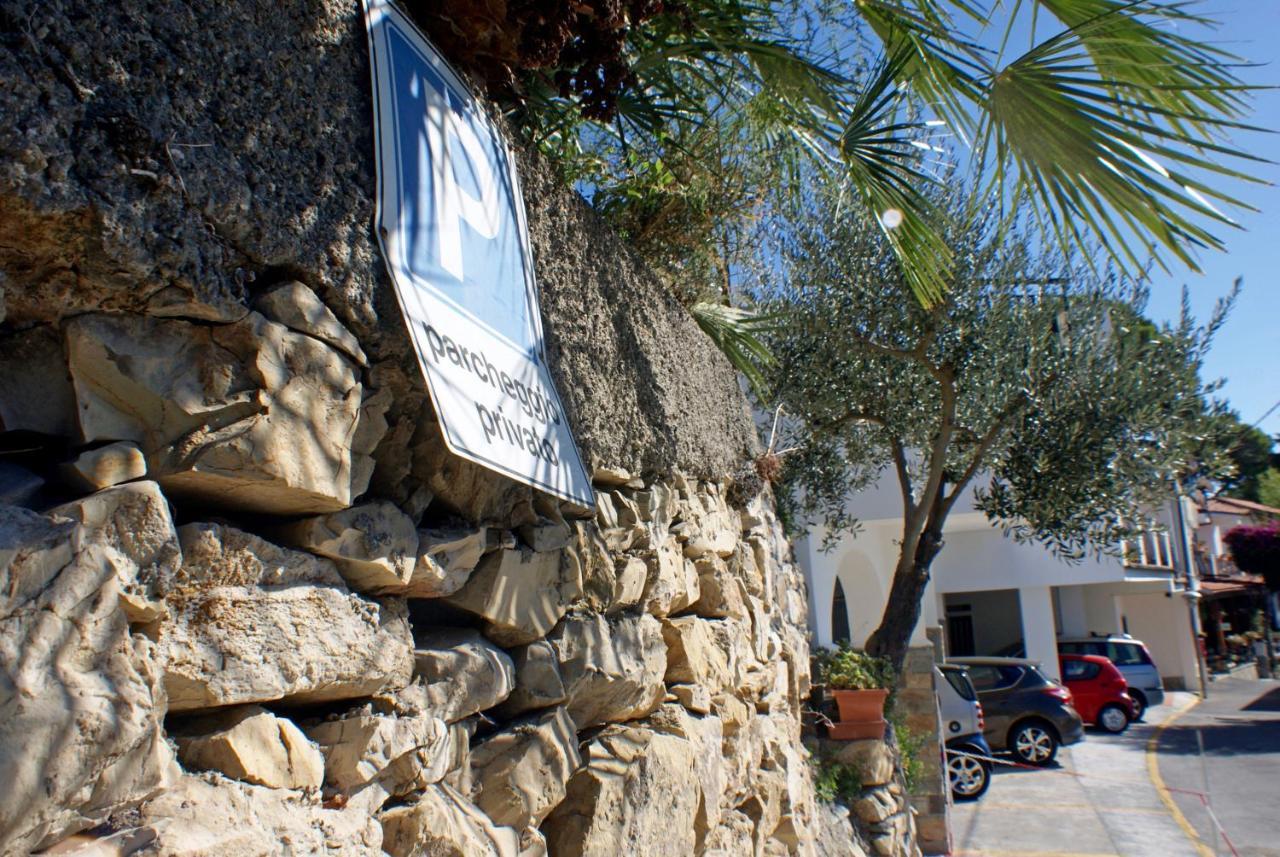 Albergo La Pineta Andora Exterior photo