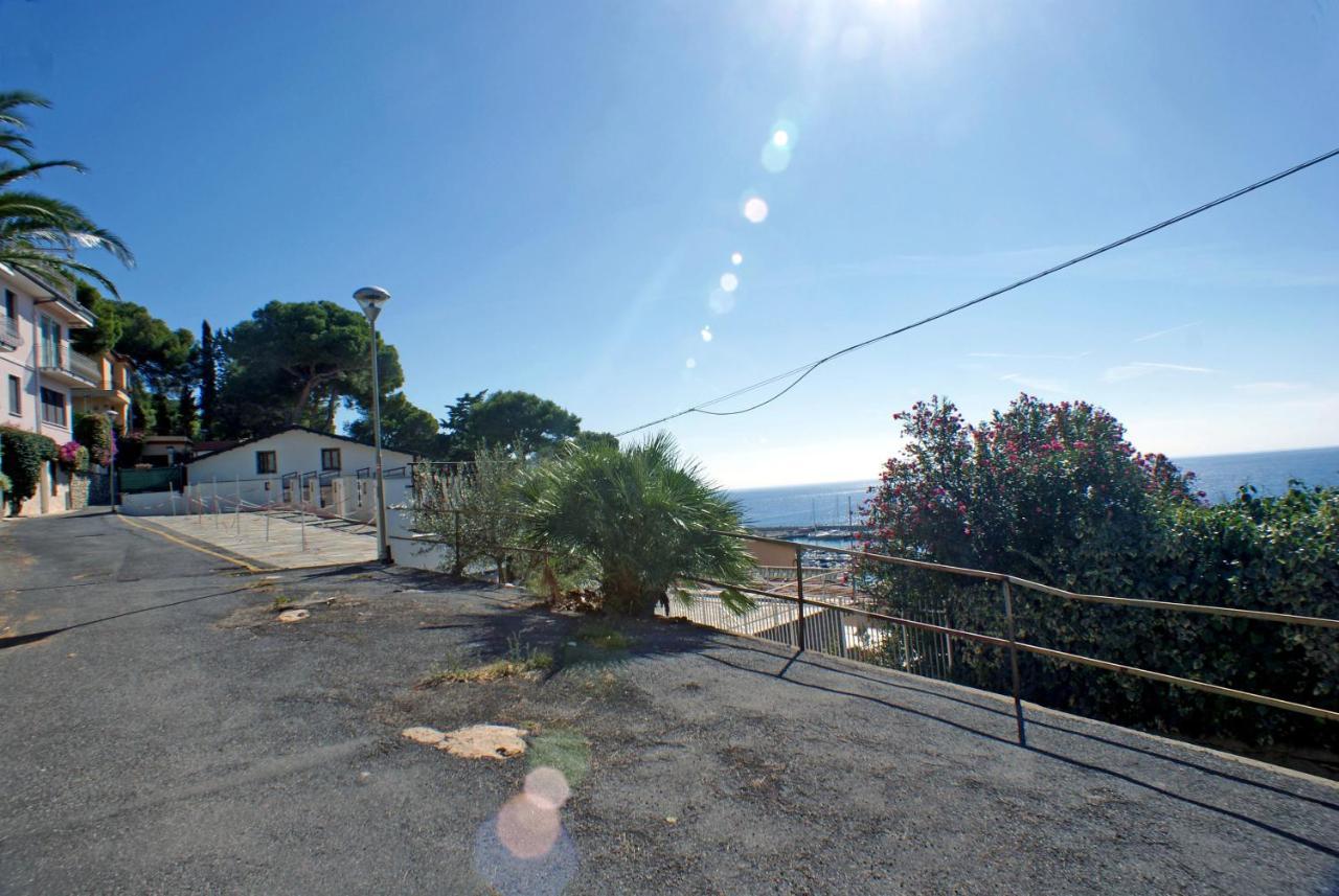 Albergo La Pineta Andora Exterior photo